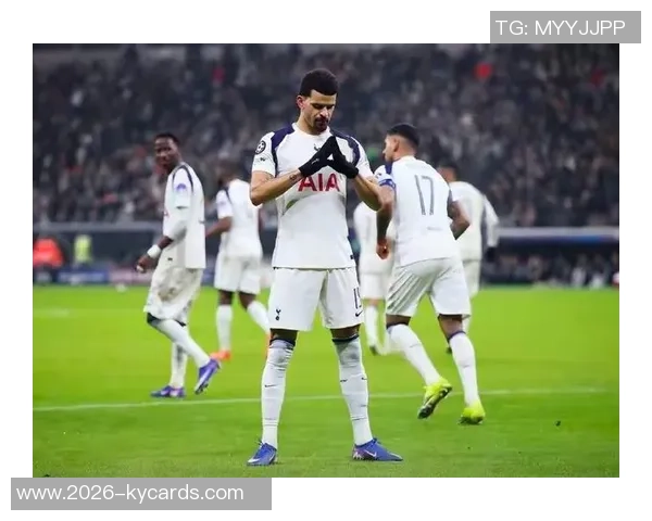 差点出事！热刺后场出球被断，勒温得球后扫射高出横梁